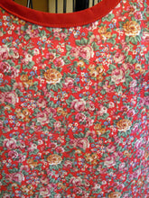 Load image into Gallery viewer, Old Fashioned Grandma Style Red and Green Calico Floral Apron in XL