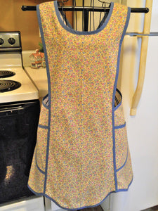 Vintage Style No Tie Crossover Apron in Yellow and Blue Floral Calico in Large