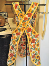 Load image into Gallery viewer, Old Fashioned Cross Back No Tie Apron with Sunflowers in XL