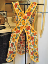 Load image into Gallery viewer, Old Fashioned Cross Back No Tie Apron with Sunflowers in XL