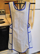 Load image into Gallery viewer, Women&#39;s Crossover No Tie Old Fashioned Apron with Little Blue Flowers size XL