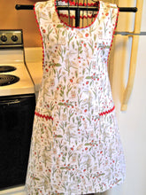 Load image into Gallery viewer, Old Fashioned Grandma Style Apron with Strawberries and Mice size Large