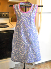 Load image into Gallery viewer, Grandma Style Old Fashioned Apron in Blue Floral size Medium