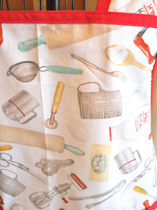 Old Fashioned Full Apron with Vintage Cooking Utensils in size XL