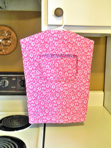 Old Fashioned Clothespin Bag with Pink Daisies