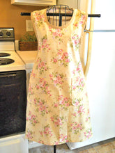 Load image into Gallery viewer, Cottage Style Full Apron with Pink Roses in Medium