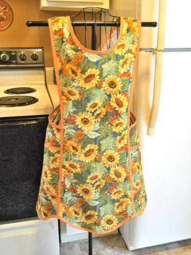 Fall Thanksgiving Old Fashioned Cross Back No Tie Apron with Sunflowers in XL