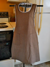 Load image into Gallery viewer, American Gothic Style Old Fashioned Full Apron in Brown Floral size Medium