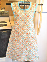 Load image into Gallery viewer, Grandma Vintage Style Full Apron in Teal and Orange Floral size Large