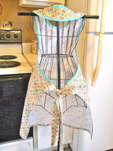 Load image into Gallery viewer, Grandma Vintage Style Full Apron in Teal and Orange Floral size Large