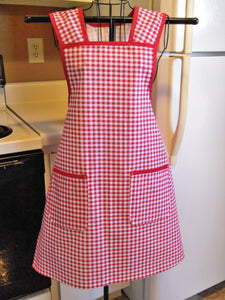 Plus Size Old Fashioned Farmhouse Red Gingham Check Apron in 3XL