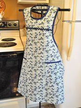 Load image into Gallery viewer, Plus Size Old Fashioned Grandma Style Apron in Navy Blue Floral size 3XL