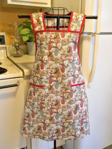 Grandma Old Fashioned Red and Green Christmas Kitchen Apron in Medium